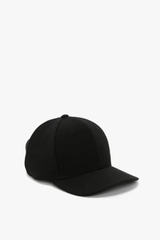 Cap in black