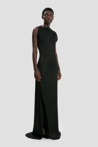 Carla gown in black