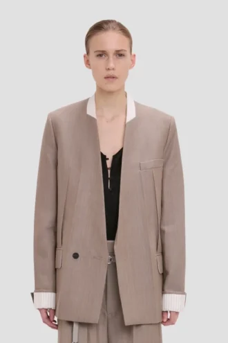 Collarless jacket in limestone