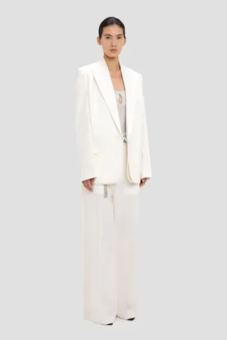 Detached lapel jacket in off-white