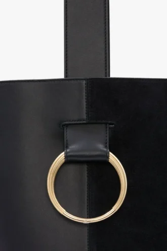 Dia bucket bag in navy leather