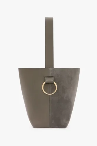 Dia bucket bag in pebble grey leather