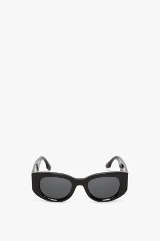 Monogram detail sunglasses in black
