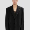 Notched lapel jacket in black