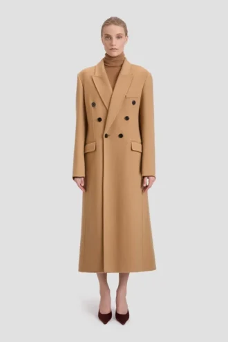 Overcoat in camel