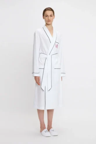 Piping detail pyjama robe in white