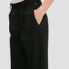Tailored straight leg trouser in black